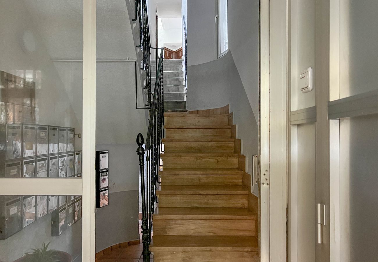 Apartment in Madrid - Modern Apartment in Acacias with Excellent Location in the Center of Madrid