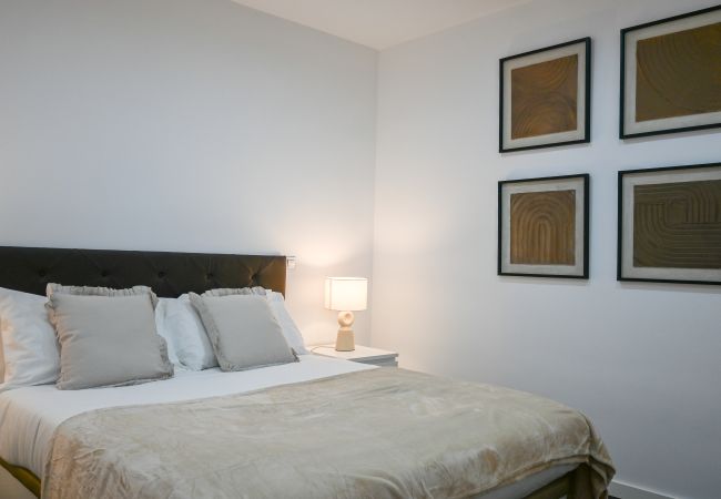 Apartment in Madrid - M (SEN1692)Amplio Apartamento con Balcón en Calle  Apartment in Madrid - M (SEN1692)Amplio Apartamento con Balcón en Calle