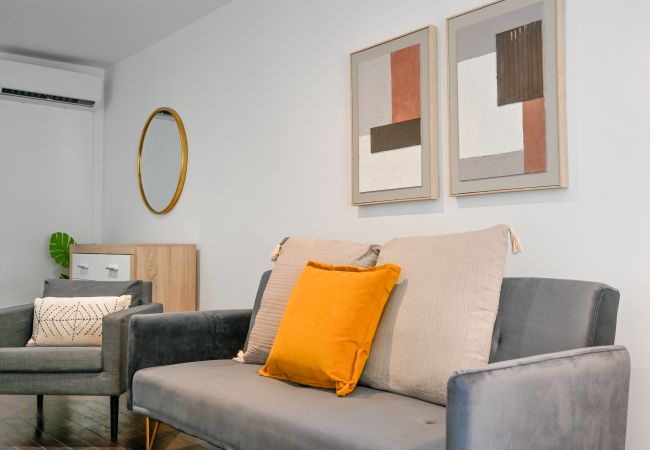 Apartment in Madrid - M (SEN1692)Amplio Apartamento con Balcón en Calle  Apartment in Madrid - M (SEN1692)Amplio Apartamento con Balcón en Calle