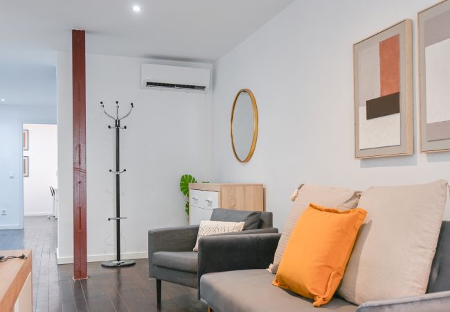 Apartment in Madrid - M (SEN1692)Amplio Apartamento con Balcón en Calle  Apartment in Madrid - M (SEN1692)Amplio Apartamento con Balcón en Calle