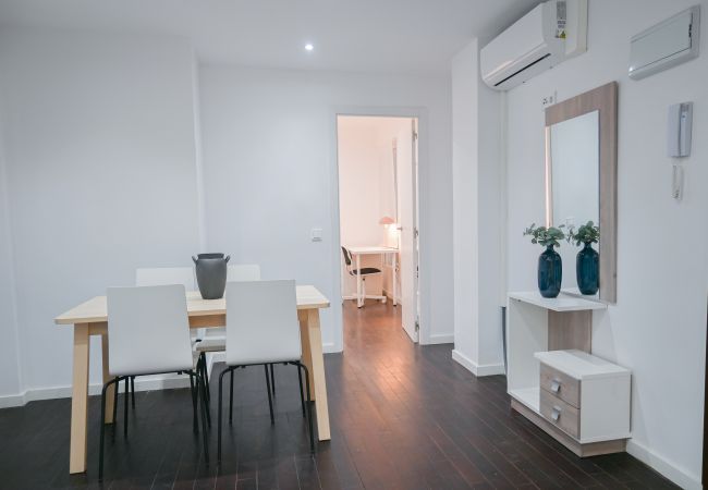 Apartment in Madrid - M (SEN1692)Amplio Apartamento con Balcón en Calle  Apartment in Madrid - M (SEN1692)Amplio Apartamento con Balcón en Calle