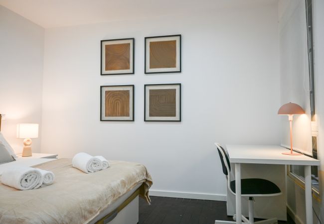 Apartment in Madrid - M (SEN1692)Amplio Apartamento con Balcón en Calle  Apartment in Madrid - M (SEN1692)Amplio Apartamento con Balcón en Calle
