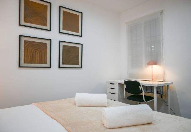 Apartment in Madrid - M (SEN1692)Amplio Apartamento con Balcón en Calle  Apartment in Madrid - M (SEN1692)Amplio Apartamento con Balcón en Calle
