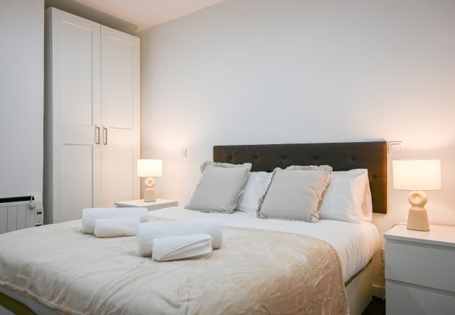 Apartment in Madrid - M (SEN1692)Amplio Apartamento con Balcón en Calle  Apartment in Madrid - M (SEN1692)Amplio Apartamento con Balcón en Calle
