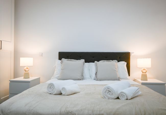 Apartment in Madrid - M (SEN1692)Amplio Apartamento con Balcón en Calle  Apartment in Madrid - M (SEN1692)Amplio Apartamento con Balcón en Calle