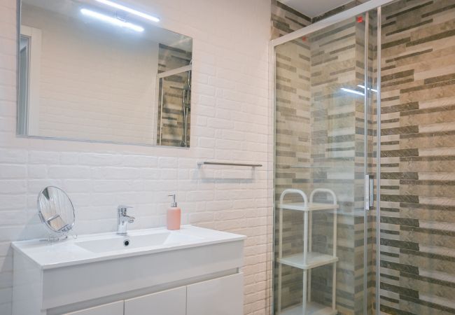Apartment in Madrid - M (SEN1692)Amplio Apartamento con Balcón en Calle  Apartment in Madrid - M (SEN1692)Amplio Apartamento con Balcón en Calle