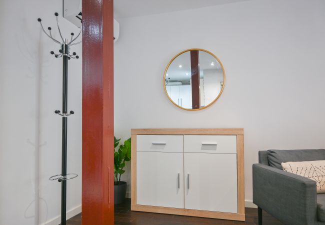 Apartment in Madrid - M (SEN1692)Amplio Apartamento con Balcón en Calle  Apartment in Madrid - M (SEN1692)Amplio Apartamento con Balcón en Calle