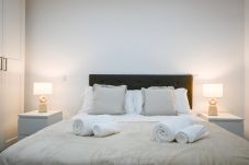 Apartment in Madrid - M (SEN169)Amplio Apartamento con...