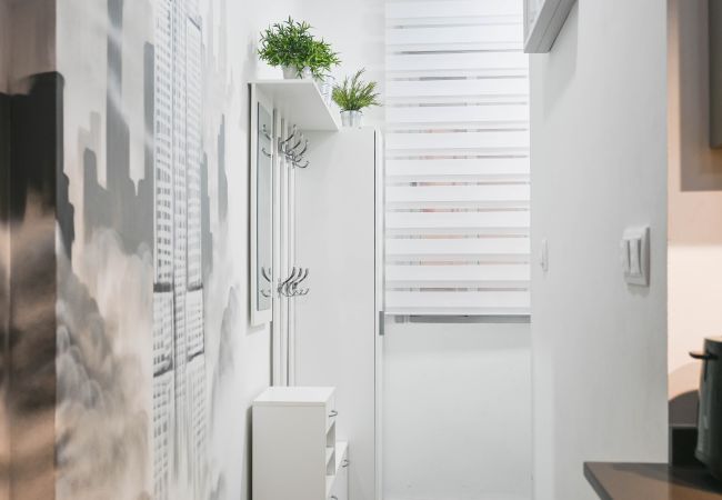 Apartment in Madrid - M (EMB500)Moderno y Cómodo Apartamento en el Centr Apartment in Madrid - M (EMB500)Moderno y Cómodo Apartamento en el Centr