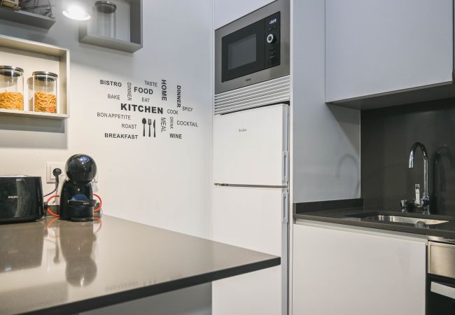 Apartment in Madrid - M (EMB500)Moderno y Cómodo Apartamento en el Centr Apartment in Madrid - M (EMB500)Moderno y Cómodo Apartamento en el Centr