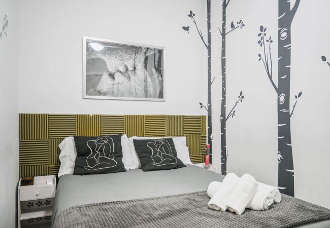 Apartment in Madrid - M (EMB500)Moderno y Cómodo Apartamento en el Centr Apartment in Madrid - M (EMB500)Moderno y Cómodo Apartamento en el Centr