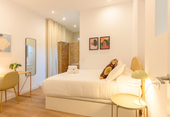 Apartment in Madrid - M (FEI70)Elegancia y Confort en el Corazón de Cham Apartment in Madrid - M (FEI70)Elegancia y Confort en el Corazón de Cham