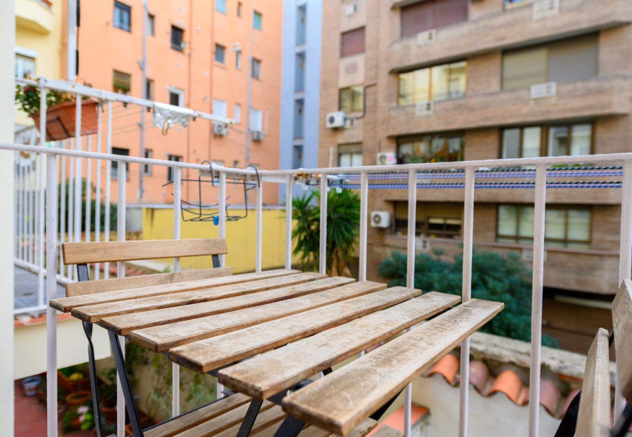 Apartment in Madrid - M (JAM471B)Apartamento Luminoso con Balcón en el C