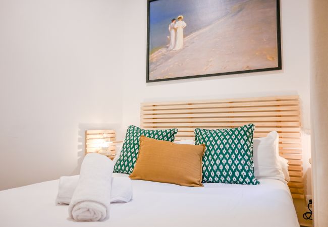  in Madrid - M (ARG24BD)Moderno y Acogedor Apartamento en Valle