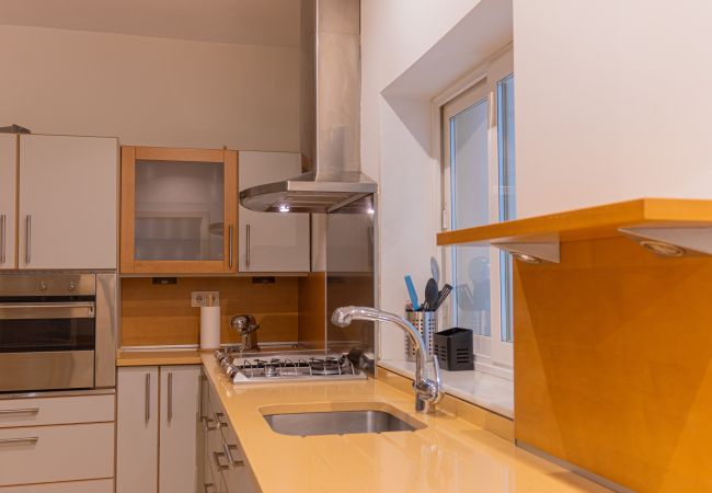 Apartment in Madrid - M (PDH52)Apartamento Amplio y Elegante en Paseo de Apartment in Madrid - M (PDH52)Apartamento Amplio y Elegante en Paseo de