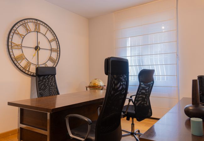 Apartment in Madrid - M (PDH52)Apartamento Amplio y Elegante en Paseo de Apartment in Madrid - M (PDH52)Apartamento Amplio y Elegante en Paseo de