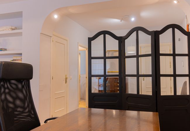 Apartment in Madrid - M (PDH52)Apartamento Amplio y Elegante en Paseo de Apartment in Madrid - M (PDH52)Apartamento Amplio y Elegante en Paseo de