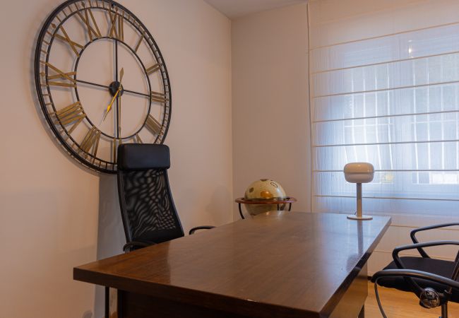 Apartment in Madrid - M (PDH52)Apartamento Amplio y Elegante en Paseo de Apartment in Madrid - M (PDH52)Apartamento Amplio y Elegante en Paseo de