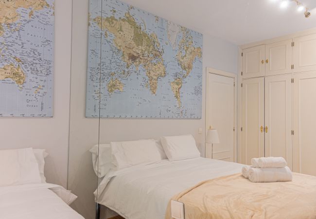 Apartment in Madrid - M (PDH52)Apartamento Amplio y Elegante en Paseo de Apartment in Madrid - M (PDH52)Apartamento Amplio y Elegante en Paseo de