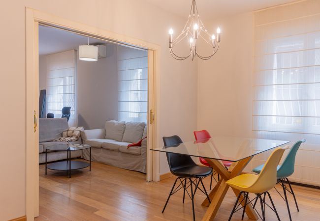Apartment in Madrid - M (PDH52)Apartamento Amplio y Elegante en Paseo de Apartment in Madrid - M (PDH52)Apartamento Amplio y Elegante en Paseo de