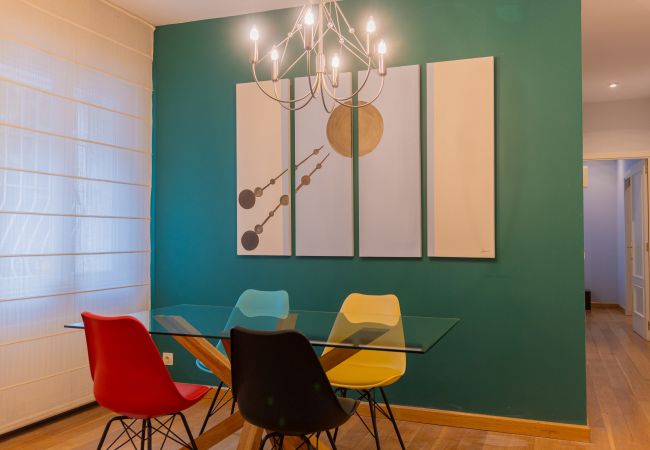 Apartment in Madrid - M (PDH52)Apartamento Amplio y Elegante en Paseo de Apartment in Madrid - M (PDH52)Apartamento Amplio y Elegante en Paseo de
