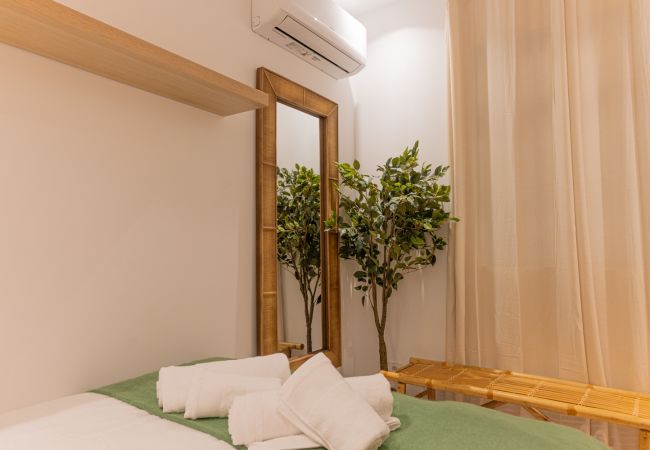Apartment in Madrid - M (CPE205)Elegante y Acogedor Apartamento con Enca Apartment in Madrid - M (CPE205)Elegante y Acogedor Apartamento con Enca