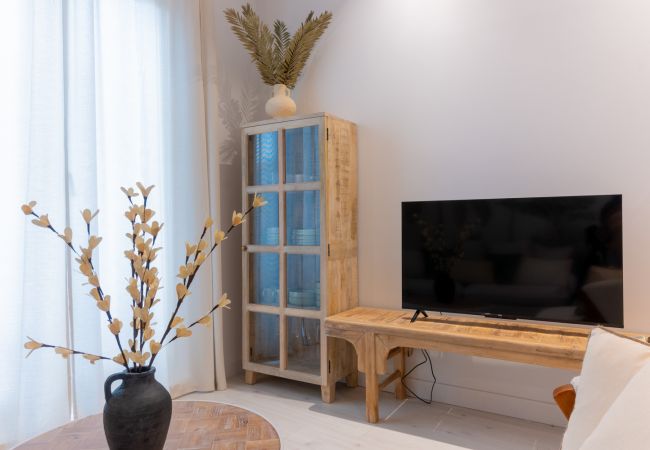 Apartment in Madrid - M (CPE205)Elegante y Acogedor Apartamento con Enca Apartment in Madrid - M (CPE205)Elegante y Acogedor Apartamento con Enca