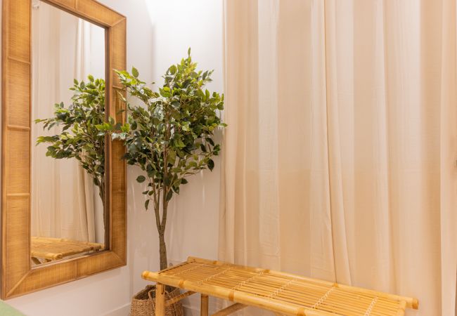 Apartment in Madrid - M (CPE205)Elegante y Acogedor Apartamento con Enca Apartment in Madrid - M (CPE205)Elegante y Acogedor Apartamento con Enca