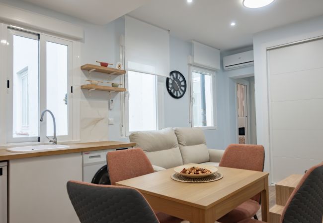 Apartment in Madrid - M (VAL212) Lujoso apartamento en Malasaña Apartment in Madrid - M (VAL212) Lujoso apartamento en Malasaña