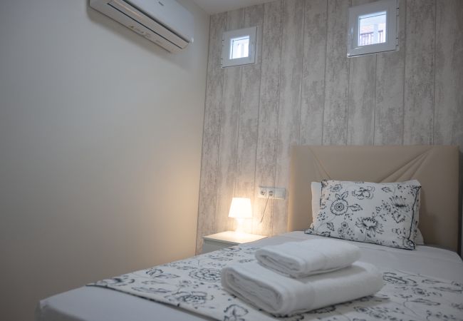 Apartment in Madrid - M (VAL212) Lujoso apartamento en Malasaña Apartment in Madrid - M (VAL212) Lujoso apartamento en Malasaña