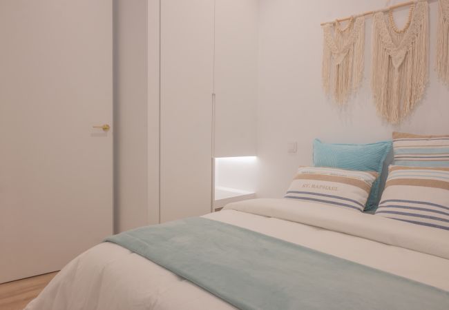 Apartment in Madrid - M (ASB195) Escápate al Encanto Urbano: Piso con Ba Apartment in Madrid - M (ASB195) Escápate al Encanto Urbano: Piso con Ba