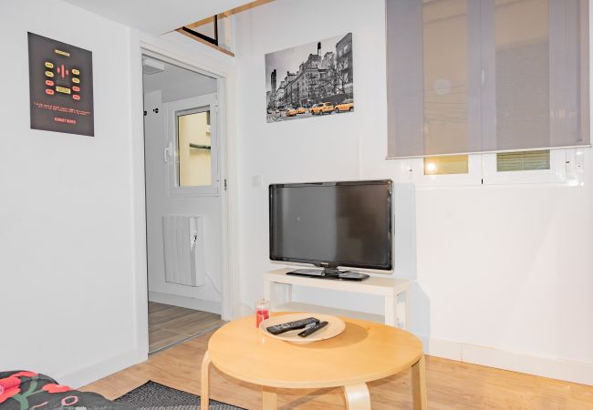 Apartment in Madrid - M (VAR120) Piso moderno y práctico en Chamberí Apartment in Madrid - M (VAR120) Piso moderno y práctico en Chamberí