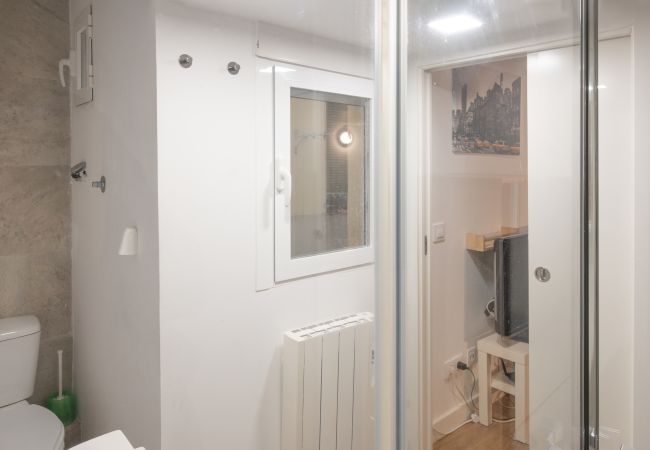 Apartment in Madrid - M (VAR120) Piso moderno y práctico en Chamberí Apartment in Madrid - M (VAR120) Piso moderno y práctico en Chamberí