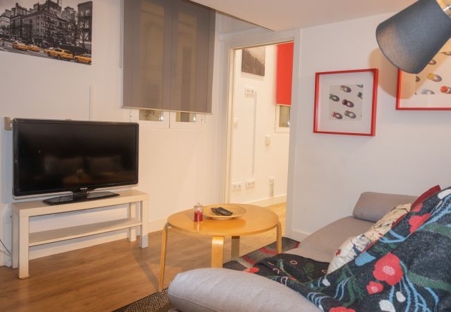 Apartment in Madrid - M (VAR120) Piso moderno y práctico en Chamberí Apartment in Madrid - M (VAR120) Piso moderno y práctico en Chamberí