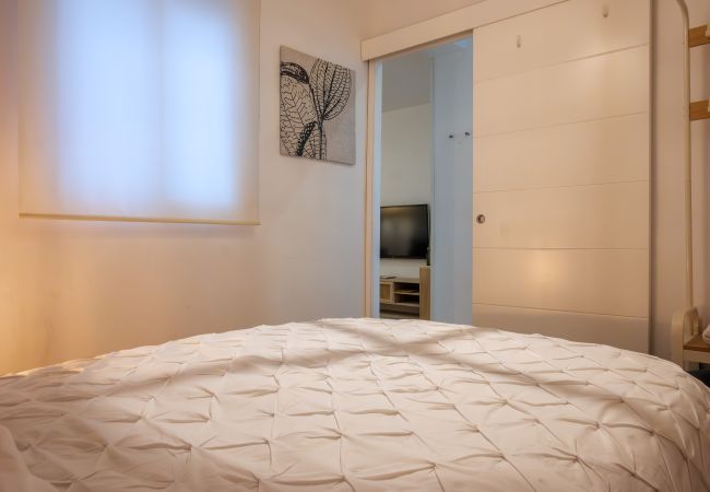 Apartment in Madrid - M (ESP82) Un espacio acogedor en Chamberí Apartment in Madrid - M (ESP82) Un espacio acogedor en Chamberí