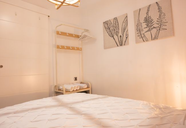 Apartment in Madrid - M (ESP82) Un espacio acogedor en Chamberí Apartment in Madrid - M (ESP82) Un espacio acogedor en Chamberí
