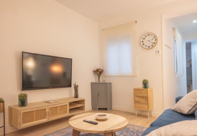 Apartment in Madrid - M (ESP82) Un espacio acogedor en Chamberí Apartment in Madrid - M (ESP82) Un espacio acogedor en Chamberí
