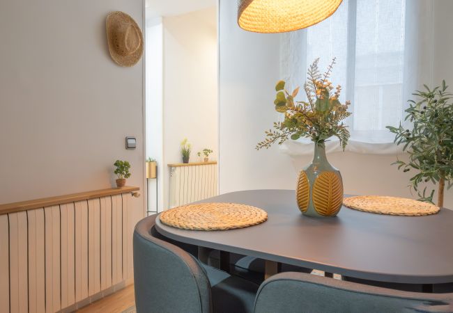 Apartment in Madrid - M (ESP82) Un espacio acogedor en Chamberí Apartment in Madrid - M (ESP82) Un espacio acogedor en Chamberí