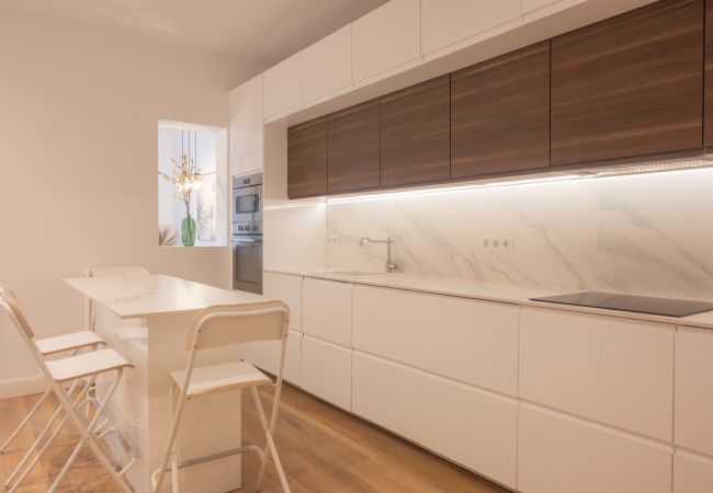 Apartment in Madrid - M (IBI385) Elegancia Urbana en el Corazón de Reti Apartment in Madrid - M (IBI385) Elegancia Urbana en el Corazón de Reti