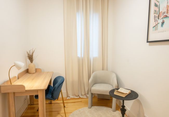 Apartment in Madrid - M (PSM8)Ático con extraordinaria Terraza - Centro Apartment in Madrid - M (PSM8)Ático con extraordinaria Terraza - Centro