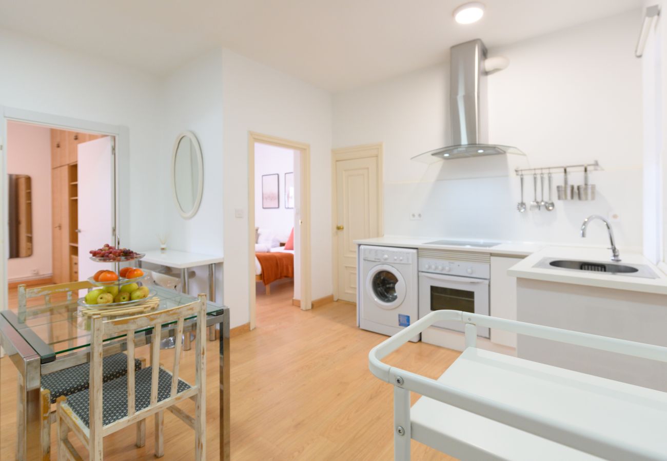 Apartment in Madrid - Charmartin 4 Towers: 2 bedrooms ideal for families and business travellers 