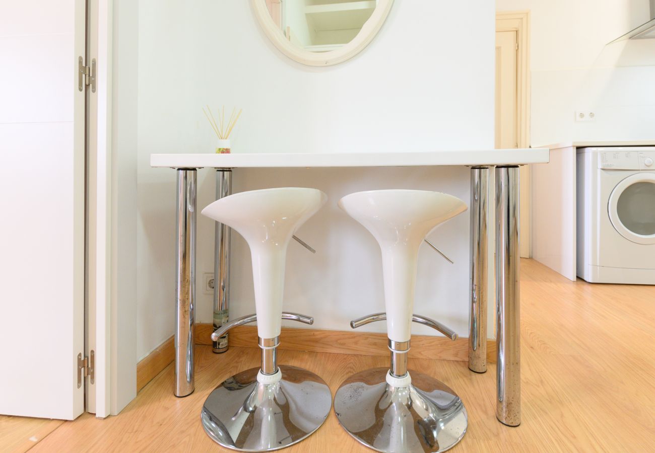 Apartment in Madrid - Charmartin 4 Towers: 2 bedrooms ideal for families and business travellers 