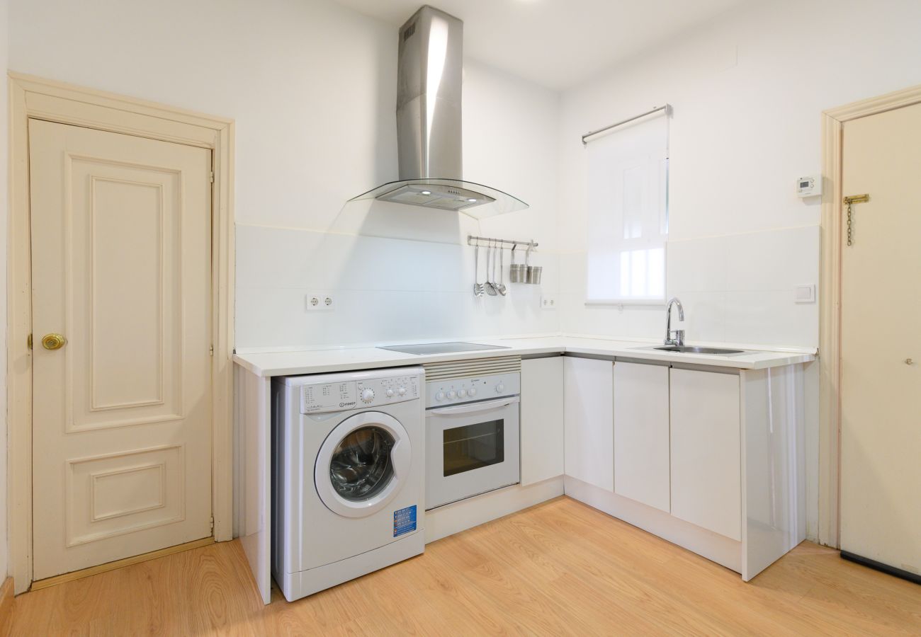 Apartment in Madrid - Charmartin 4 Towers: 2 bedrooms ideal for families and business travellers 