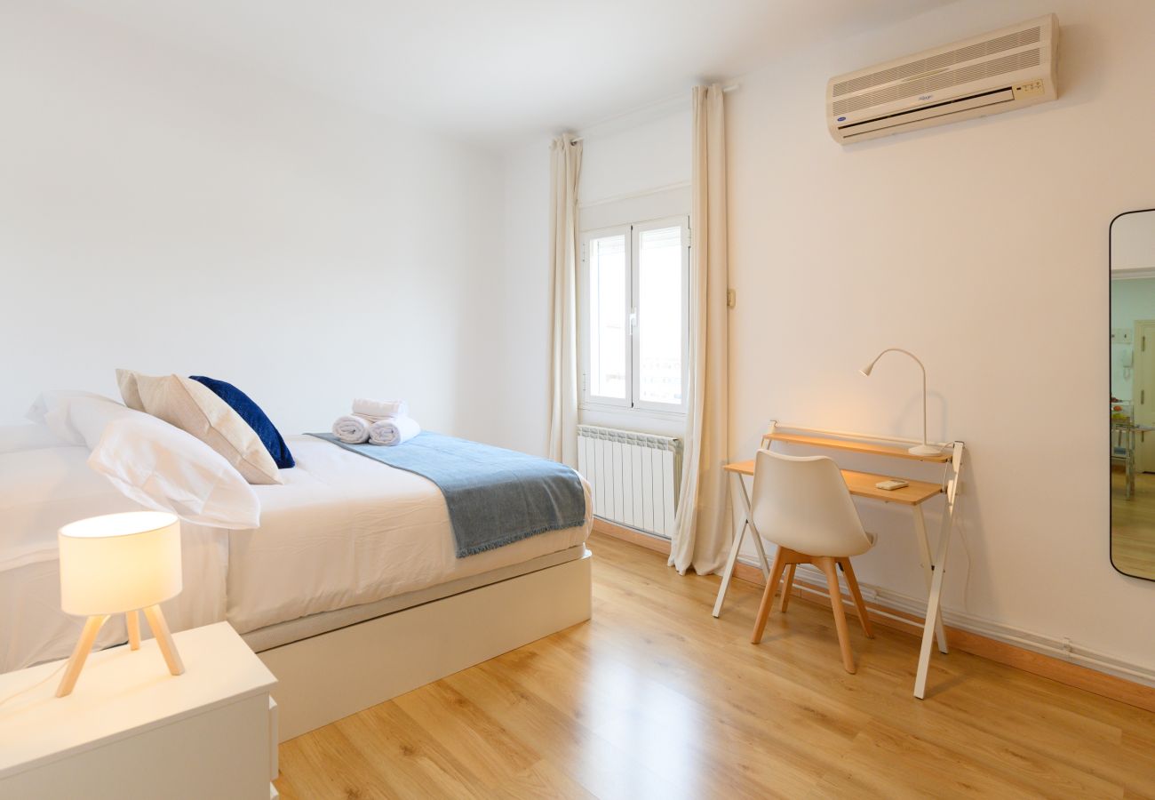 Apartment in Madrid - Charmartin 4 Towers: 2 bedrooms ideal for families and business travellers 