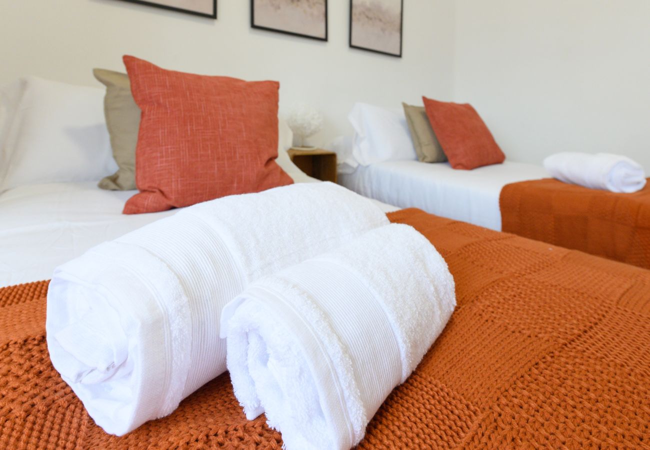Apartment in Madrid - Charmartin 4 Towers: 2 bedrooms ideal for families and business travellers 