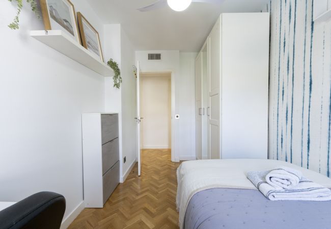 Apartment in Madrid - M (PDA653)Amplio piso de 3 dormitorios y 2 baños e Apartment in Madrid - M (PDA653)Amplio piso de 3 dormitorios y 2 baños e
