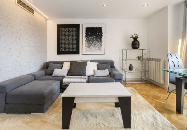 Apartment in Madrid - M (PDA653)Amplio piso de 3 dormitorios y 2 baños e Apartment in Madrid - M (PDA653)Amplio piso de 3 dormitorios y 2 baños e