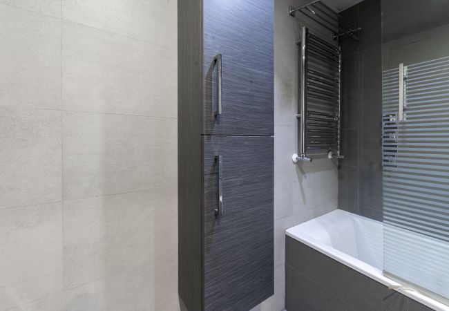 Apartment in Madrid - M (PDA653)Amplio piso de 3 dormitorios y 2 baños e Apartment in Madrid - M (PDA653)Amplio piso de 3 dormitorios y 2 baños e
