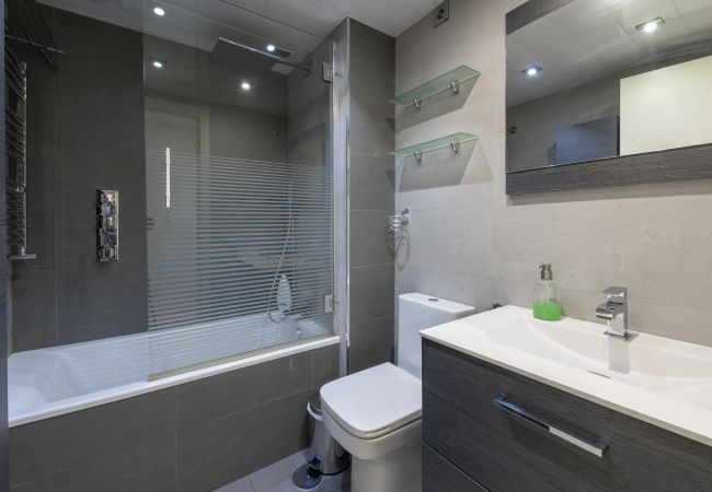 Apartment in Madrid - M (PDA653)Amplio piso de 3 dormitorios y 2 baños e Apartment in Madrid - M (PDA653)Amplio piso de 3 dormitorios y 2 baños e