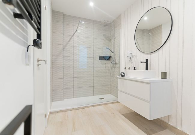 Rent by room in Madrid - M (MLE1734) London: habitación con confort, comodi Rent by room in Madrid - M (MLE1734) London: habitación con confort, comodi